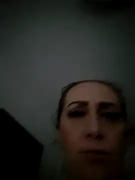 AvaLloyd online show from 6, 2, 2025