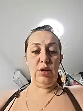 AvaLloyd online show from 5, 2, 2026