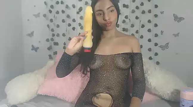 Snapshot of Selena_v chatting on 15, 1, 2025 Selena v online show from 15, 1, 2025