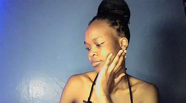 Snapshot of cyberbunnie chatting on 17, 1, 2025 cyberbunnie online show from 17, 1, 2025