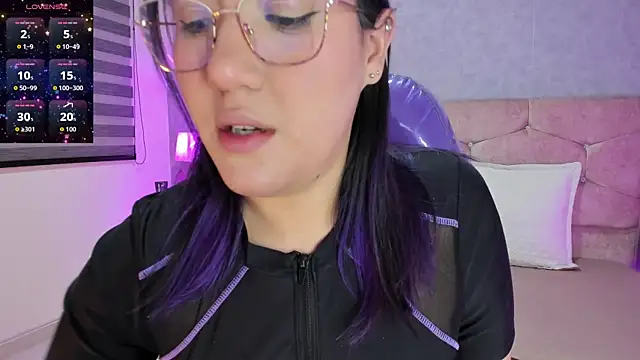 sweet--emily online show from 9, 10, 2025