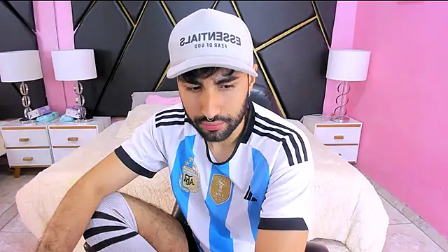 MilanZaire online show from 25, 10, 2025