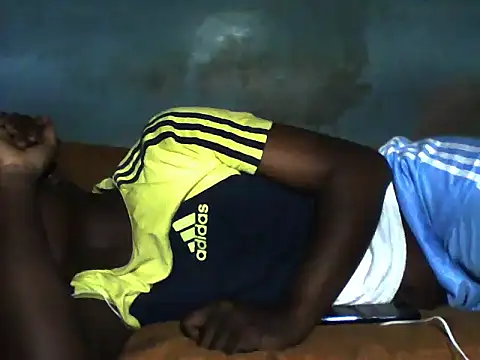 Snapshot of little__joy chatting on 18, 11, 2025 little joy online show from 18, 11, 2025