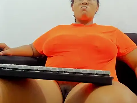 Snapshot of Kika_teem chatting on 19, 10, 2025 Kika teem online show from 19, 10, 2025