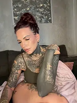 Snapshot of AileenInkOfficial chatting on 10, 3, 2026 AileenInkOfficial online show from 10, 3, 2026