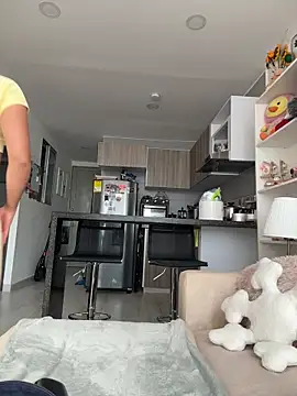 SaraParisi online show from 12, 3, 2026