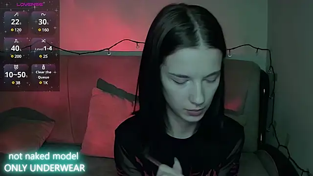 Snapshot of Miya_Dream_UKR chatting on 22, 12, 2024 Miya Dream UKR online show from 22, 12, 2024