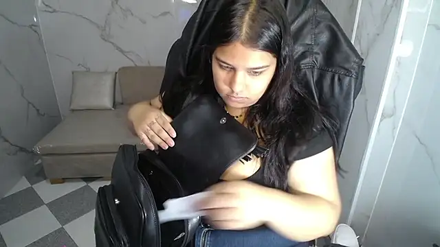 skeler lovd b  online show from 10, 2, 2026