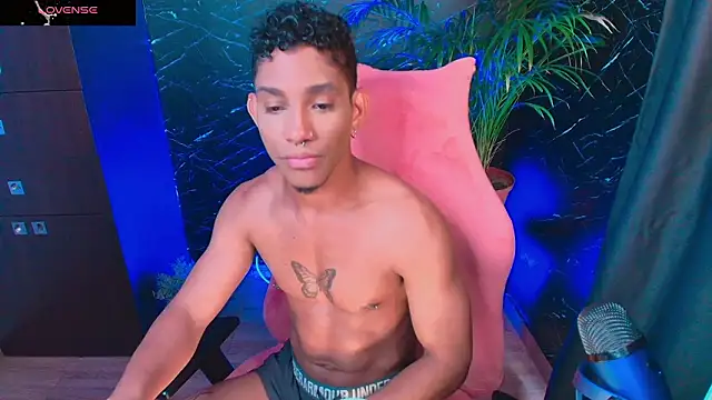 Snapshot of Palo_santo chatting on 15, 2, 2026 Palo santo online show from 15, 2, 2026