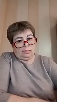 Lee Nell online show from 4, 3, 2025