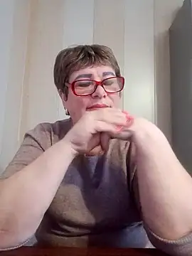 Lee Nell online show from 5, 3, 2025