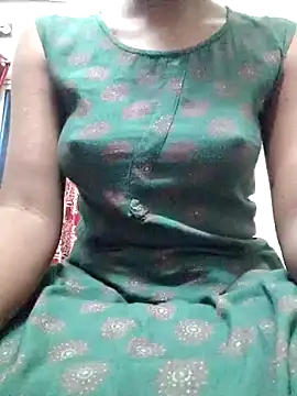 rituporna2004 online show from 5, 1, 2025