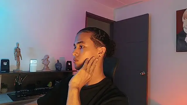 alejo x3 online show from 26, 9, 2025