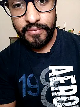 HombreS3n online show from 8, 3, 2025