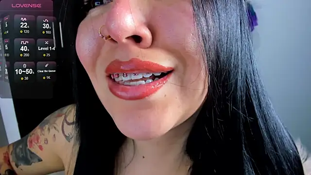 AilynRed online show from 8, 3, 2025