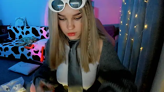 Ledy WWWII online show from 11, 12, 2024