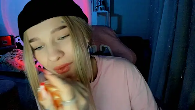 Ledy WWWII online show from 18, 12, 2024