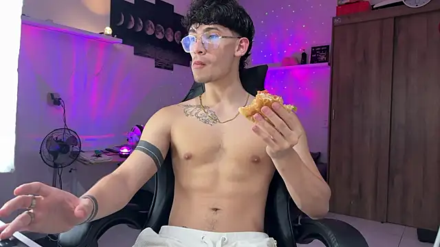 Kisan Smith online show from 6, 3, 2026