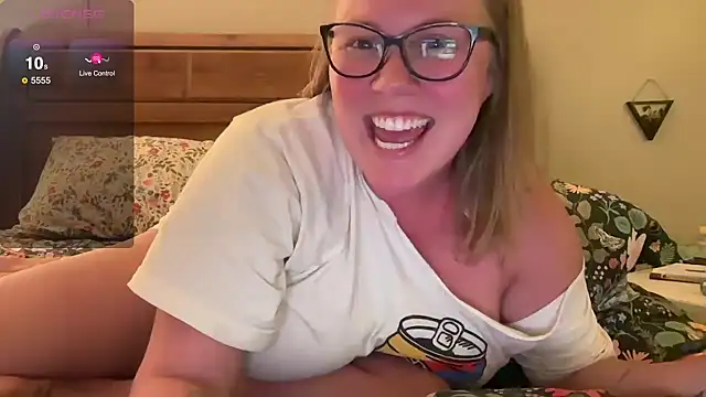 GlitterKitty108 online show from 20, 10, 2025