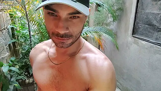 sexyboycolombi4 online show from 23, 1, 2025