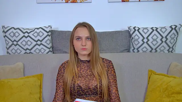 Snapshot of MelissaMelrey chatting on 2, 12, 2024 MelissaMelrey online show from 2, 12, 2024