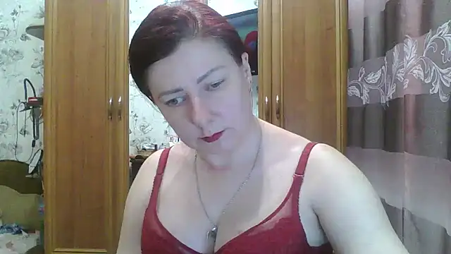 SophieNightAh online show from 10, 12, 2024