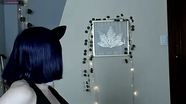 BlueBerry     online show from 12, 11, 2025