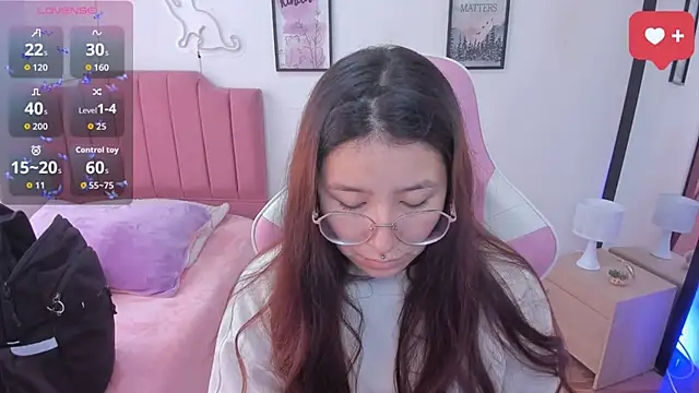 Amy joones online show from 28, 11, 2025