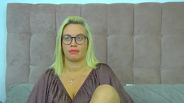 MariaNeumann online show from 12, 3, 2026