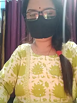 Snapshot of Aishwaryaa_69 chatting on 21, 10, 2025 Aishwaryaa 69 online show from 21, 10, 2025