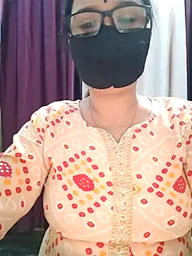 Snapshot of Aishwaryaa_69 chatting on 24, 10, 2025 Aishwaryaa 69 online show from 24, 10, 2025