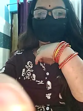 Snapshot of Aishwaryaa_69 chatting on 26, 10, 2025 Aishwaryaa 69 online show from 26, 10, 2025