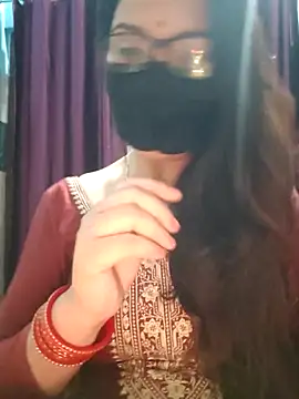 Snapshot of Aishwaryaa_69 chatting on 7, 11, 2025 Aishwaryaa 69 online show from 7, 11, 2025