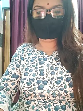 Snapshot of Aishwaryaa_69 chatting on 10, 11, 2025 Aishwaryaa 69 online show from 10, 11, 2025