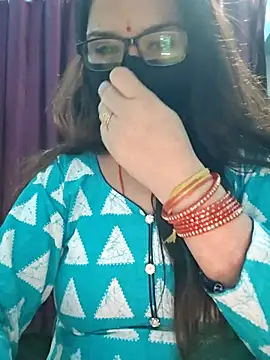 Snapshot of Aishwaryaa_69 chatting on 18, 11, 2025 Aishwaryaa 69 online show from 18, 11, 2025