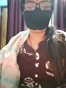 Snapshot of Aishwaryaa_69 chatting on 20, 11, 2025 Aishwaryaa 69 online show from 20, 11, 2025