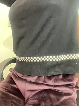 Cute-Russian online show from 5, 1, 2025