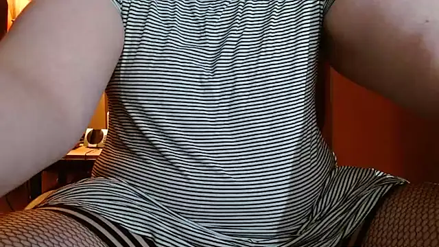 Snapshot of cosmicjones chatting on 8, 12, 2024 cosmicjones online show from 8, 12, 2024