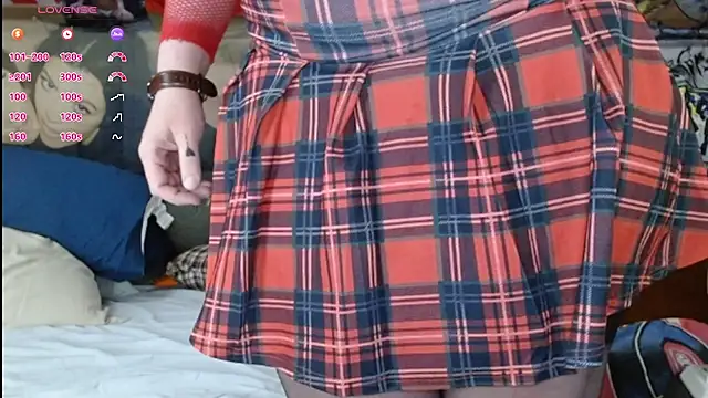 Snapshot of cosmicjones chatting on 27, 11, 2025 cosmicjones online show from 27, 11, 2025