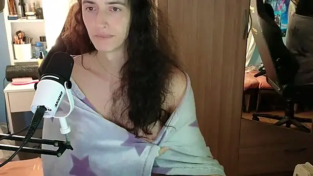 MemiKouki online show from 21, 11, 2025