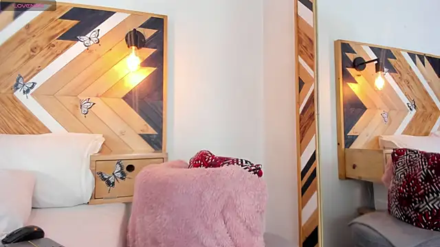 Snapshot of Kathaleiya_Ozz chatting on 28, 10, 2025 Kathaleiya Ozz online show from 28, 10, 2025