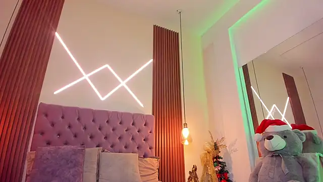 Sophia turneer online show from 18, 12, 2025