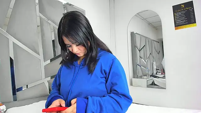 Catherinee69 x online show from 28, 10, 2025