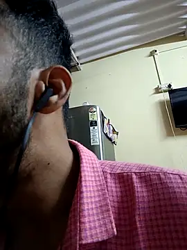 Snapshot of saggy1218 chatting on 6, 11, 2025 saggy1218 online show from 6, 11, 2025