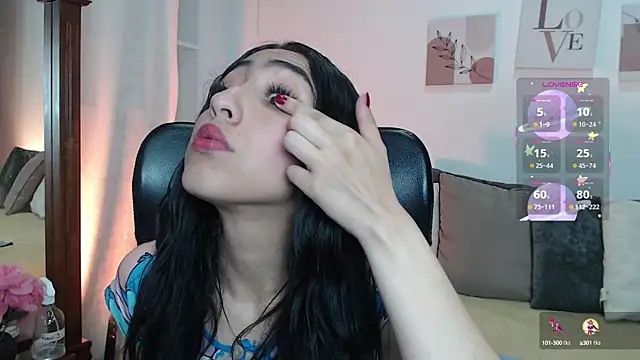 Snapshot of madisex_s chatting on 9, 10, 2025 madisex s online show from 9, 10, 2025