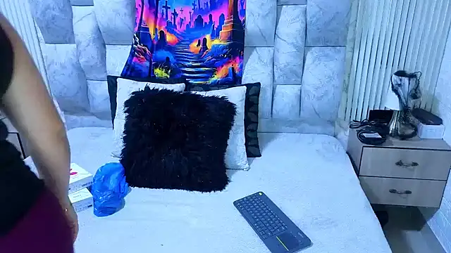 charlotte  G online show from 18, 10, 2025