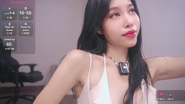 Snapshot of Miuzxc chatting on 13, 12, 2024 Miuzxc online show from 13, 12, 2024