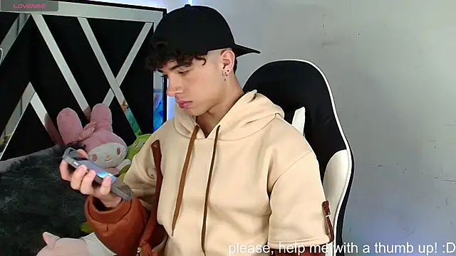 Snapshot of Niico_Cruz chatting on 7, 1, 2025 Niico Cruz online show from 7, 1, 2025
