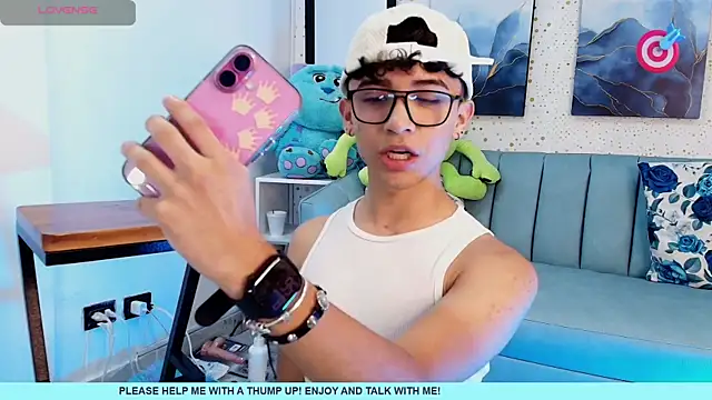Snapshot of Niico_Cruz chatting on 6, 3, 2025 Niico Cruz online show from 6, 3, 2025