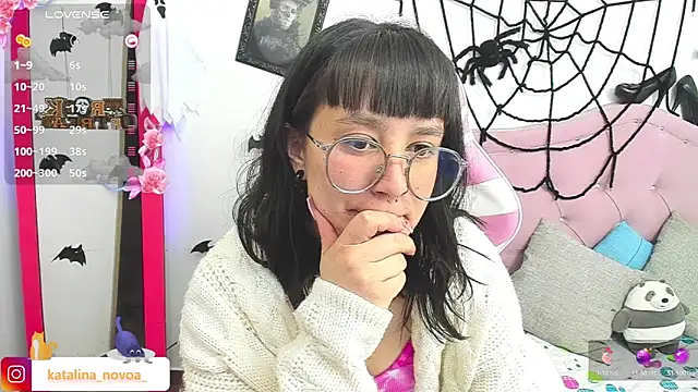 Snapshot of Katalina_novoa chatting on 16, 10, 2025 Katalina novoa online show from 16, 10, 2025